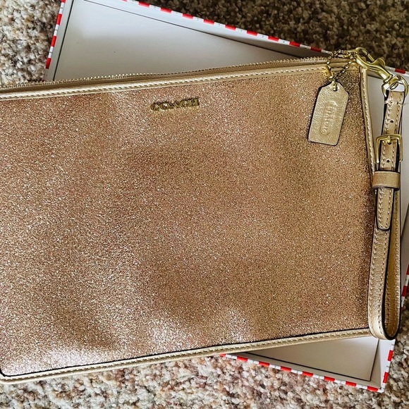 Coach gold glitter Wristlet or handbag - Picture 2 of 4